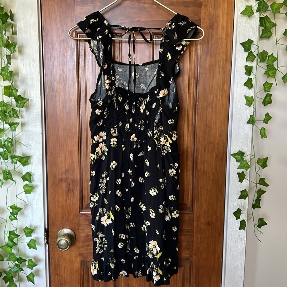 Square Neck Floral Tie Back Mini Dress in Floral Black - Picture 2 of 10